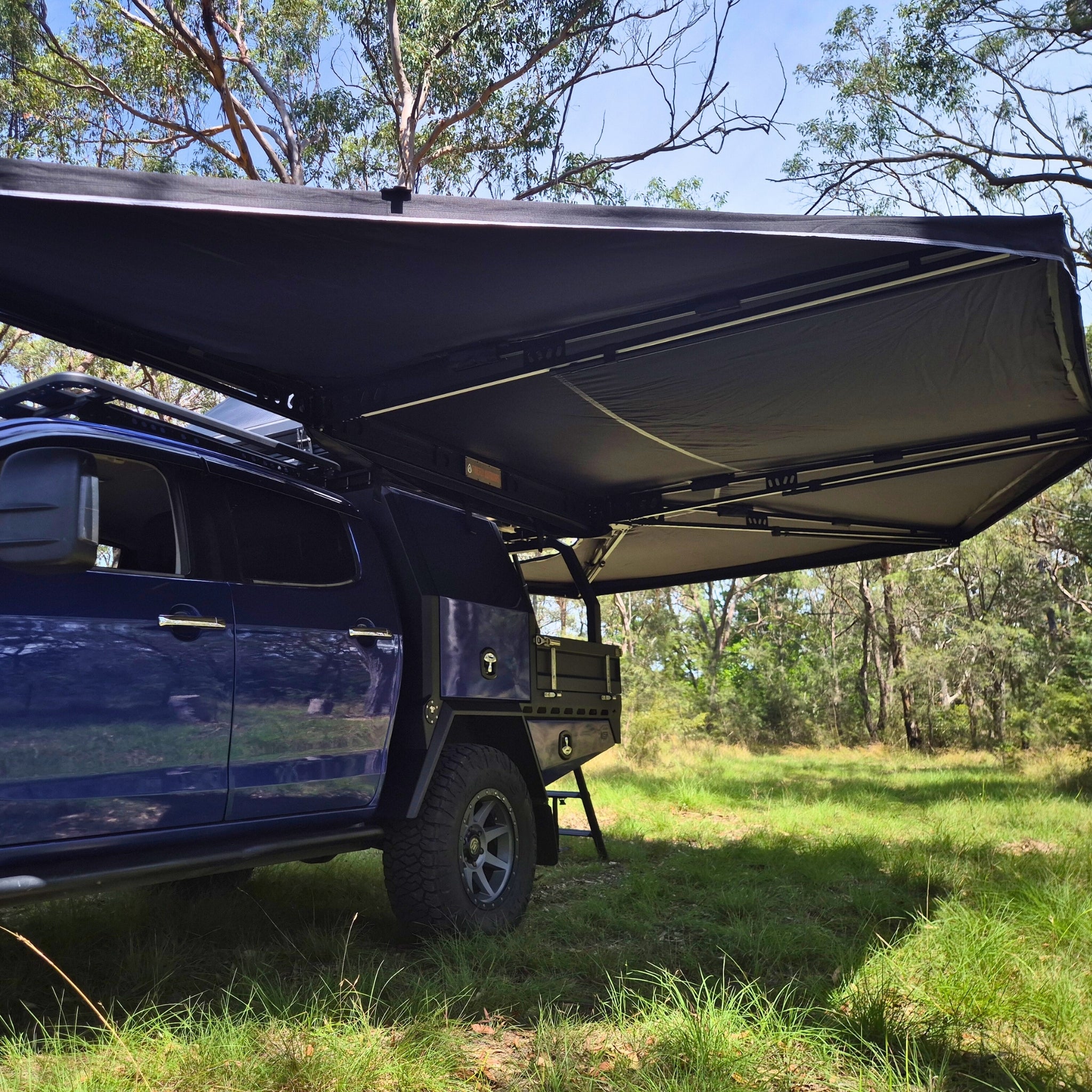 Firefly Outdoors - 2.5m XL 270 Awning with D-Zip